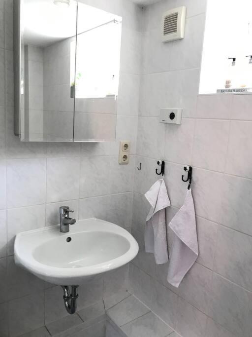 Schoene Wohnung Fuer Einen Kurzurlaub In Lueneburg מראה חיצוני תמונה